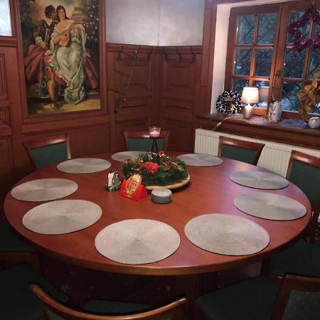 Mala Svata Hora - Penzion & Restaurace Mníšek pod Brdy Buitenkant foto
